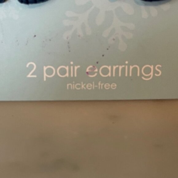 HILDIE & JO Arctic Chill Post Earrings Featuring Snowman & Sweater Designs - Picture 6 of 12